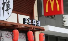 商業(yè)廣場(chǎng)門(mén)頭招牌發(fā)光字設(shè)計(jì)制作有哪些類(lèi)型可以選
